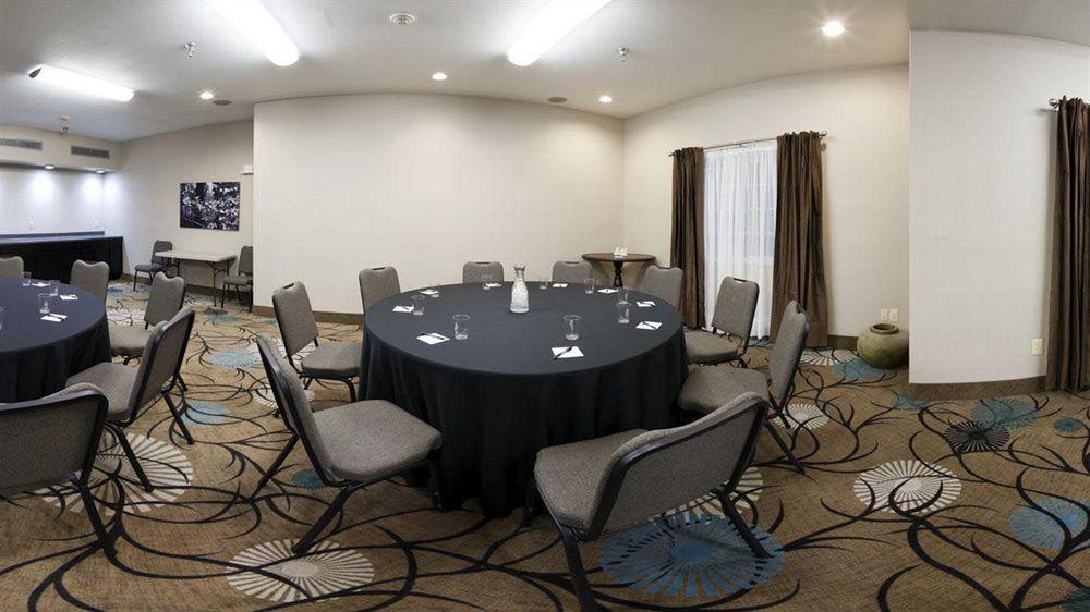 Holiday Inn Express Monticello By Ihg Esterno foto