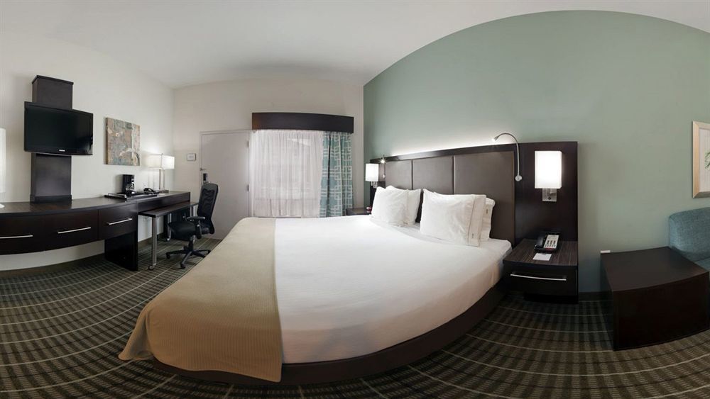 Holiday Inn Express Monticello By Ihg Esterno foto
